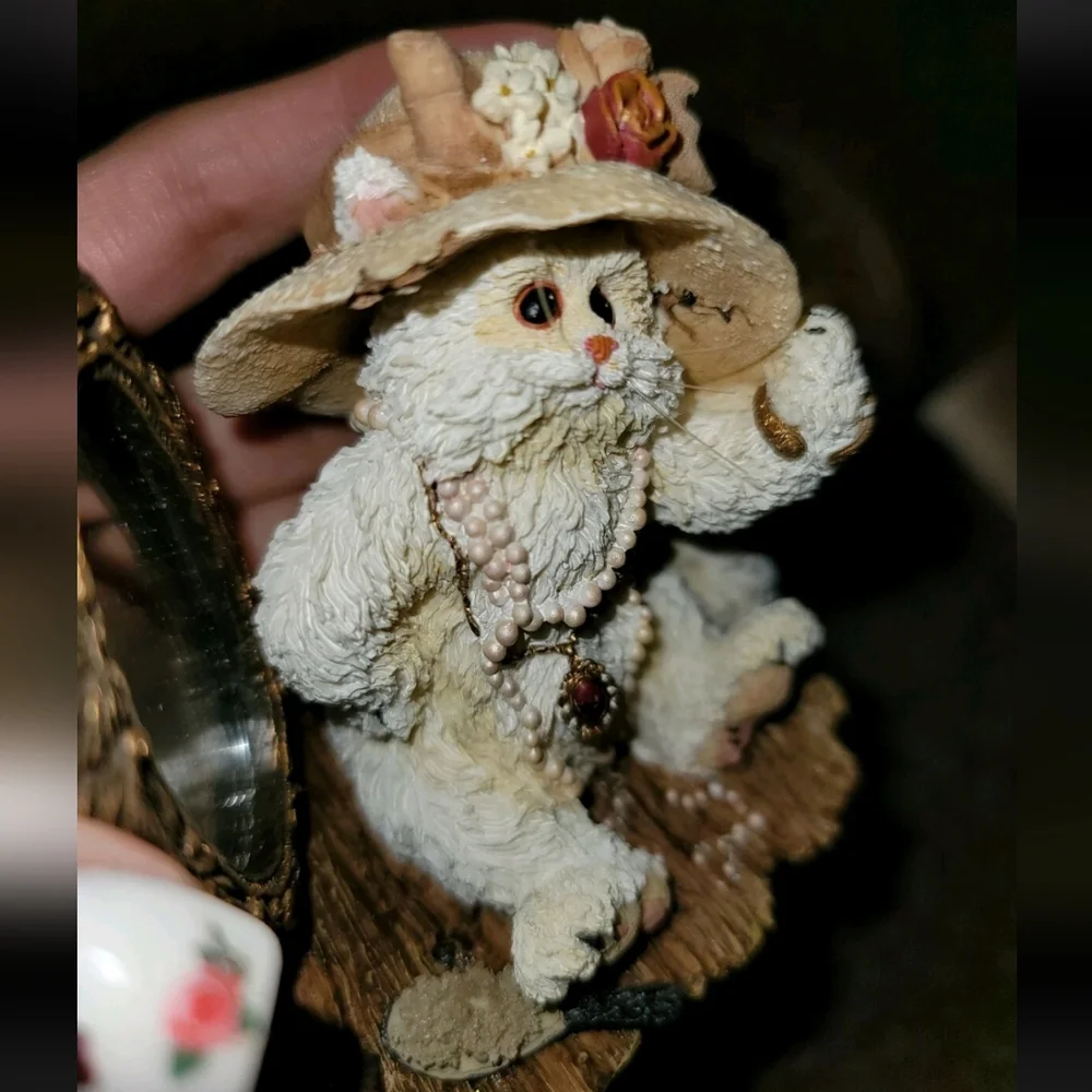 Boyds Bears & Friends Charming Brown & Cream Bunny Picture Frame & Cat Figure